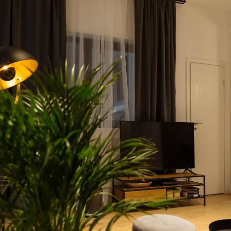 Bright 3Br Flat - Top Location - Green View Balcony Bukarest Exterior foto