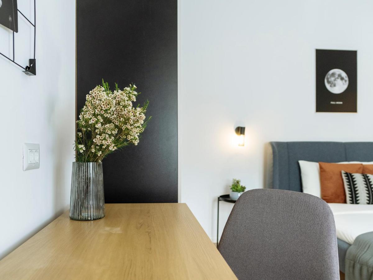Bright 3Br Flat - Top Location - Green View Balcony Bukarest Exterior foto